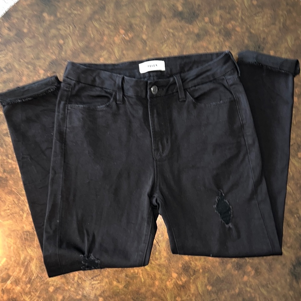 JBD Black Ankle Length Distressed Jean.‎ Size 27